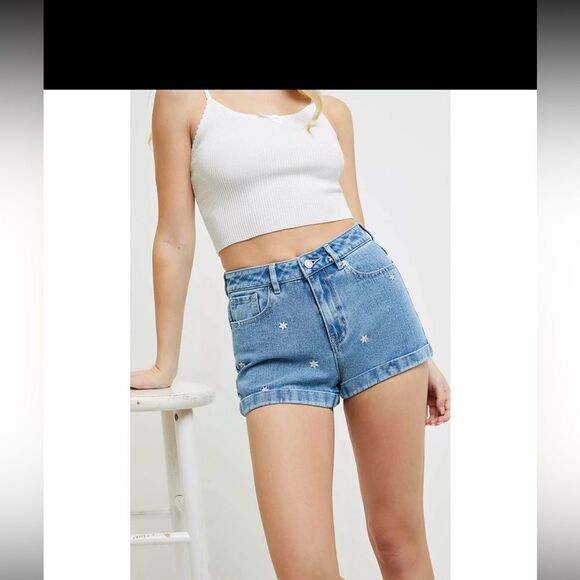 Pacsun daisy shorts - Picture 3 of 8